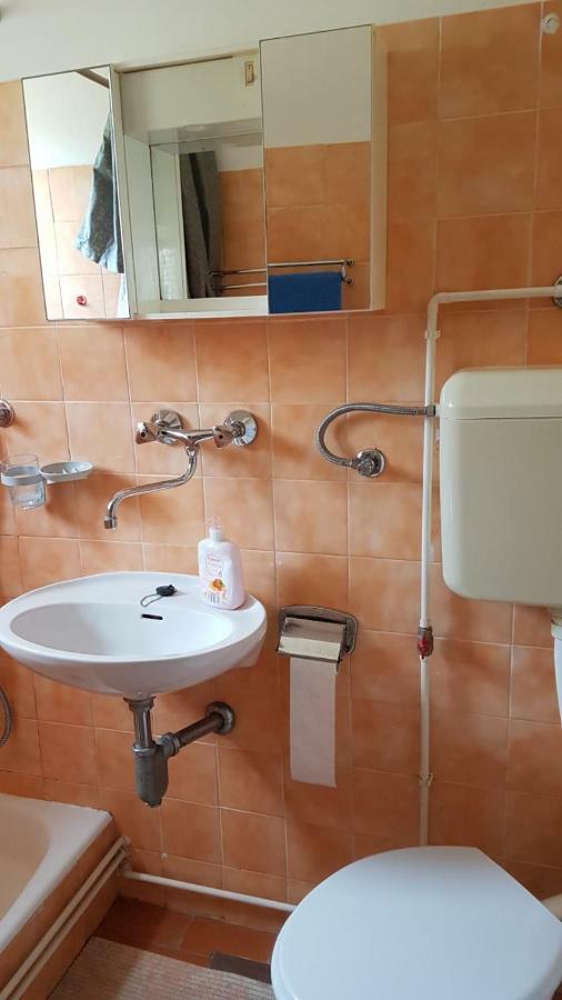 Apartamani Katarina Vl.Ilija Jusup Appartement Starigrad Paklenica Buitenkant foto