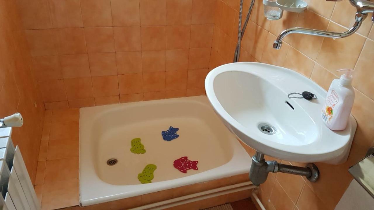 Apartamani Katarina Vl.Ilija Jusup Appartement Starigrad Paklenica Buitenkant foto